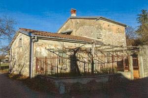 Casetta rustica in Carso