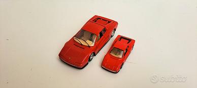 Ferrari Testarossa 1984 2 Modelli in Scala 1/18