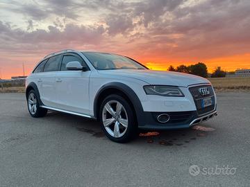 Audi allroad a4 2.0  cambio manuale 2009