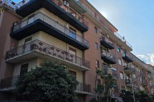 Barriera(adiac. v. del Bosco) ampio 4 vani