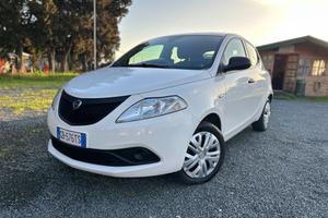 Lancia Ypsilon 1.0 Hybrid*NEOPATENTATI*UNIPRO*