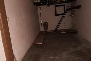 Box auto ,munito di telecomando e luce interna