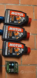 KIT OLIO FILTRO E BATTERIA R6