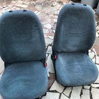 Sedili yaris 2000