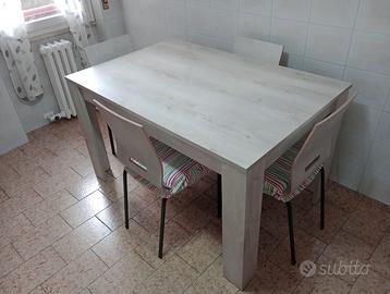 Tavolo cucina + 4 sedie