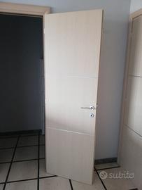 Porta interna seminuova