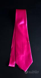 Cravatta seta lucida colore fuxia