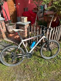 Bici MTB Olmo Competition bianca – ruote da 26”