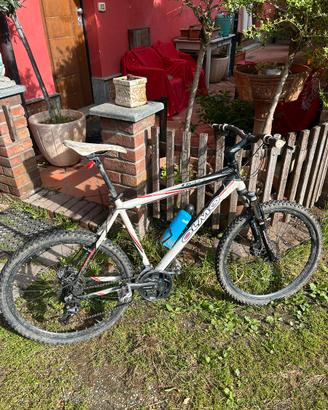 Bici MTB Olmo Competition bianca – ruote da 26”