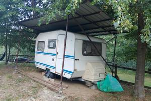 Roulotte anni 80 buono stato