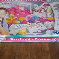 gioco profumi e cosmesi