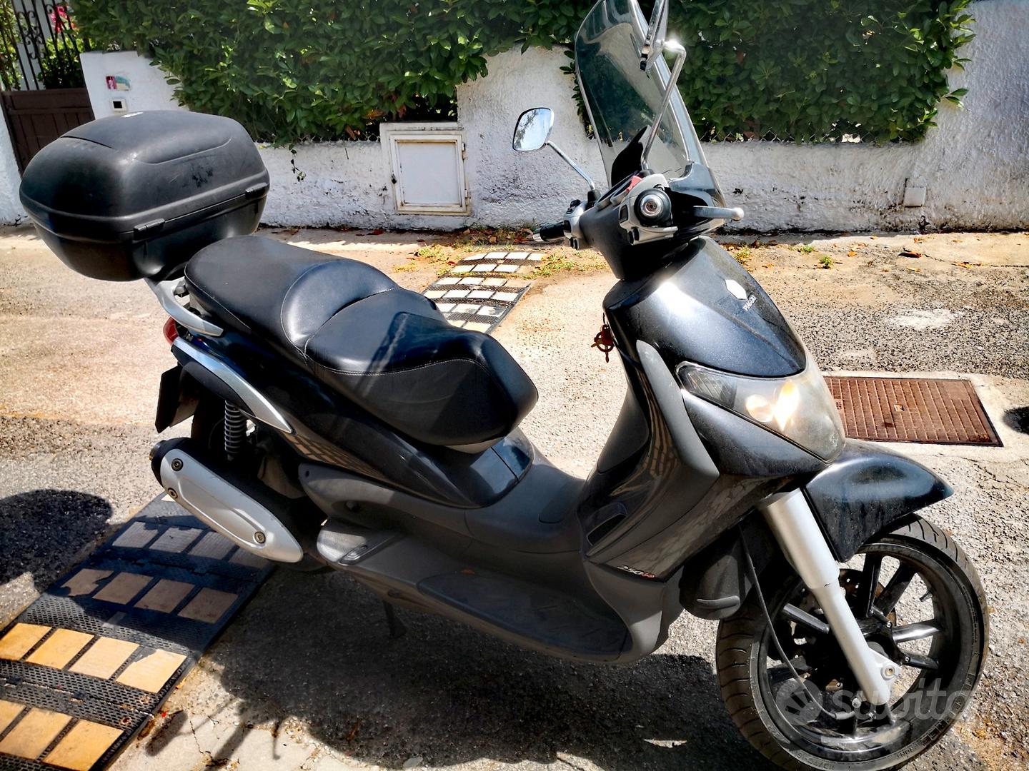 Piaggio Beverly 250 - 2008 - Moto e Scooter In vendita a Pisa