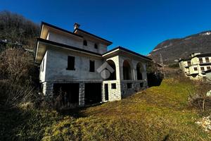 CASA INDIPENDENTE A GRAVEDONA