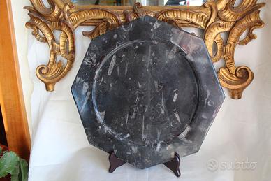 Piatto grande in pietra calcare orthoceras