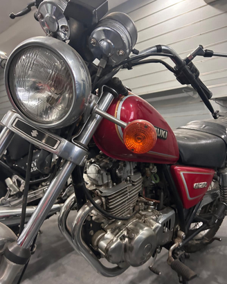 Suzuki gn250