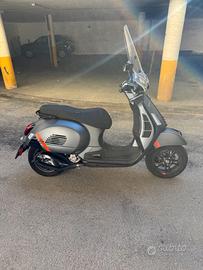 PIAGGIO VESPA GTS 300 SUPER SPORT
