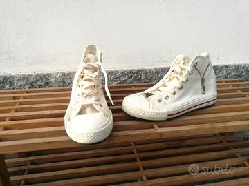 1 paio di scarpe tipo all-star da ragazza n. 40