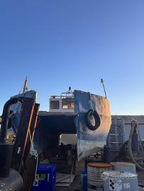 Barca da pesca a motore