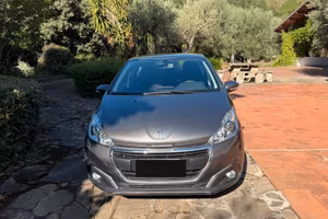Peugeot 208 1.6 75CV (2018) 101k Km - Neopatentati