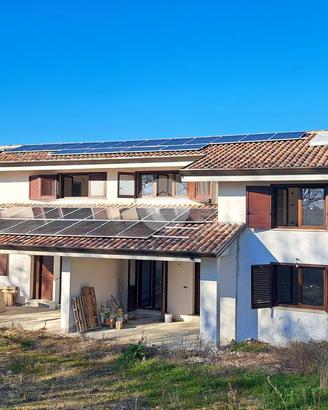 PORZIONE DI BIFAMILIARE A FROSINONE