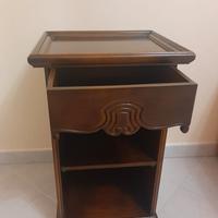 Mobiletto in legno