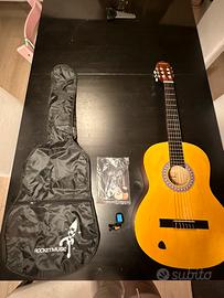 Chitarra classica dimensioni 4/4 NUOVA + accessori