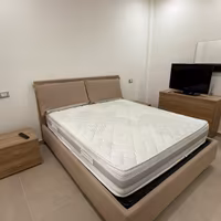 Camera da letto con trittico