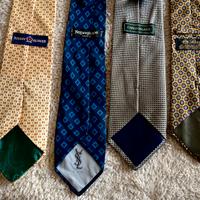4  CRAVATTE SETA YVES SAINT LAURENT Il meno caro
