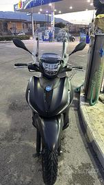 Beverly 400 deep black