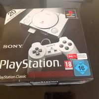 Console PlayStation Classic mini con 20 giochi