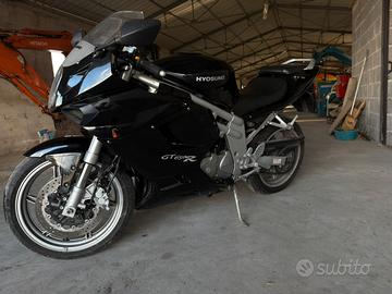 Moto hyosung 650 - suzuki -yamaha - kawasaki