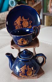 set da tè in miniatura Blu cobalto e oro di Kutani