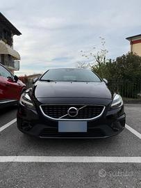 volvo  40 tdi D2R design
