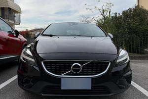volvo  40 tdi D2R design