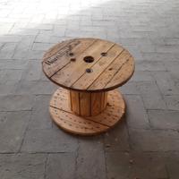 Bobina porta cavo in legno