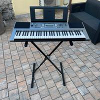 Pianola Yamaha PSR-E353