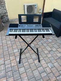 Pianola Yamaha PSR-E353