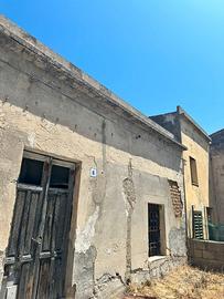 Casa campidanese con giardino
