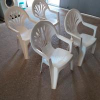 sedie in plastica da giardino con braccioli 
