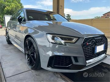 AUDI RS3 DAZA
