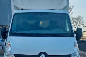 Furgone Renault Master centinato