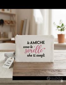 poket con scritta sull' amicizia 