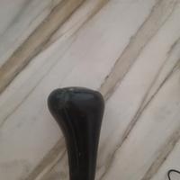 pomello in pelle con illuminazione