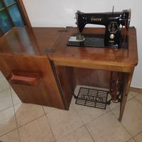 Macchina da cucire vintage