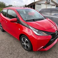 Toyota Aygo 1.0 VVT-i 69 CV 5 porte x-cool