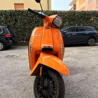 Lambretta V125 Special 2021 - arancione