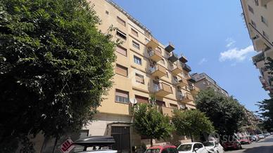 3 LOCALI A PALERMO