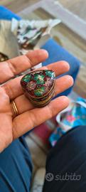 Antica scatolina portapillole cinese cloisonne' 
