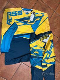 Completo cross NUOVO