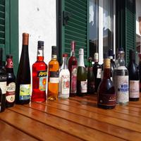 23 bottiglie ancora chiuse